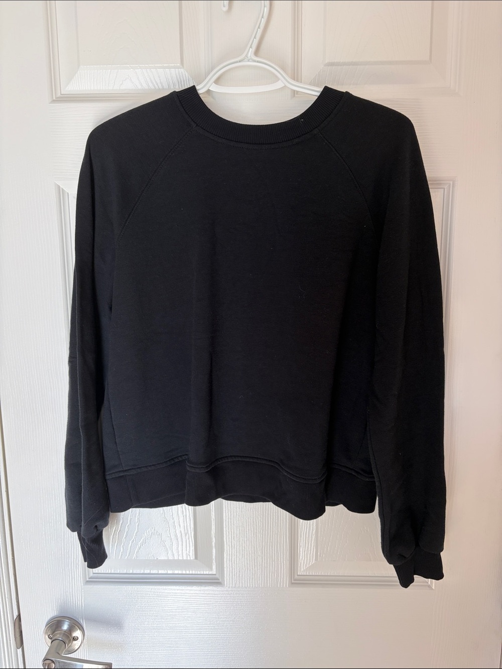 RW&CO. Black Women's Crewneck Sweatshirt